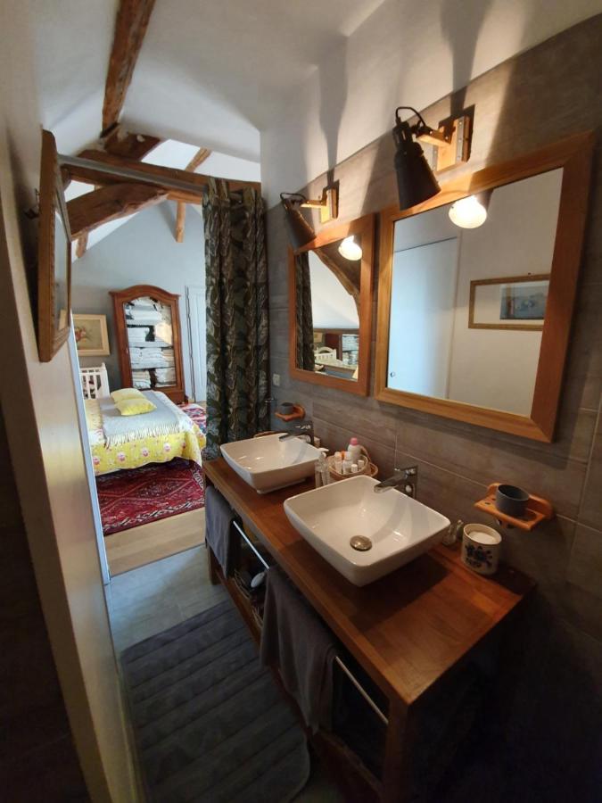 Bed and Breakfast Les Glycines Ury Exteriér fotografie