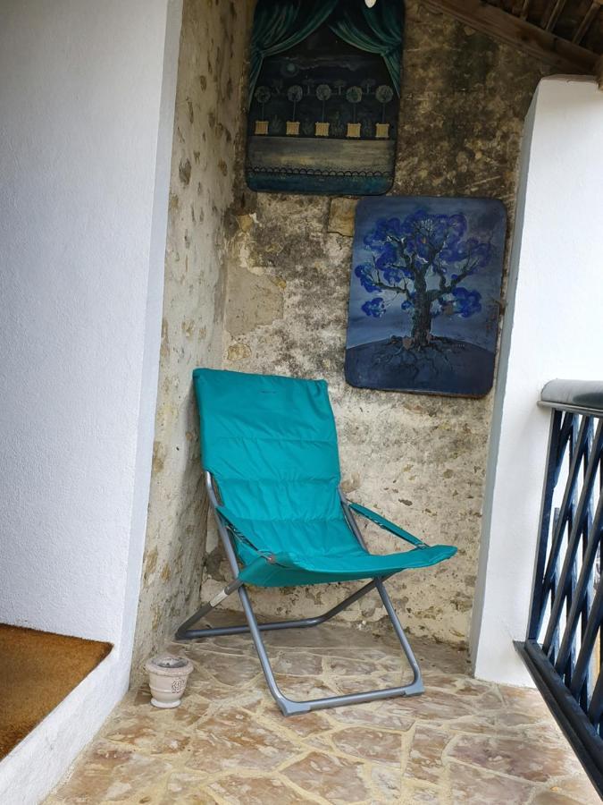Bed and Breakfast Les Glycines Ury Exteriér fotografie