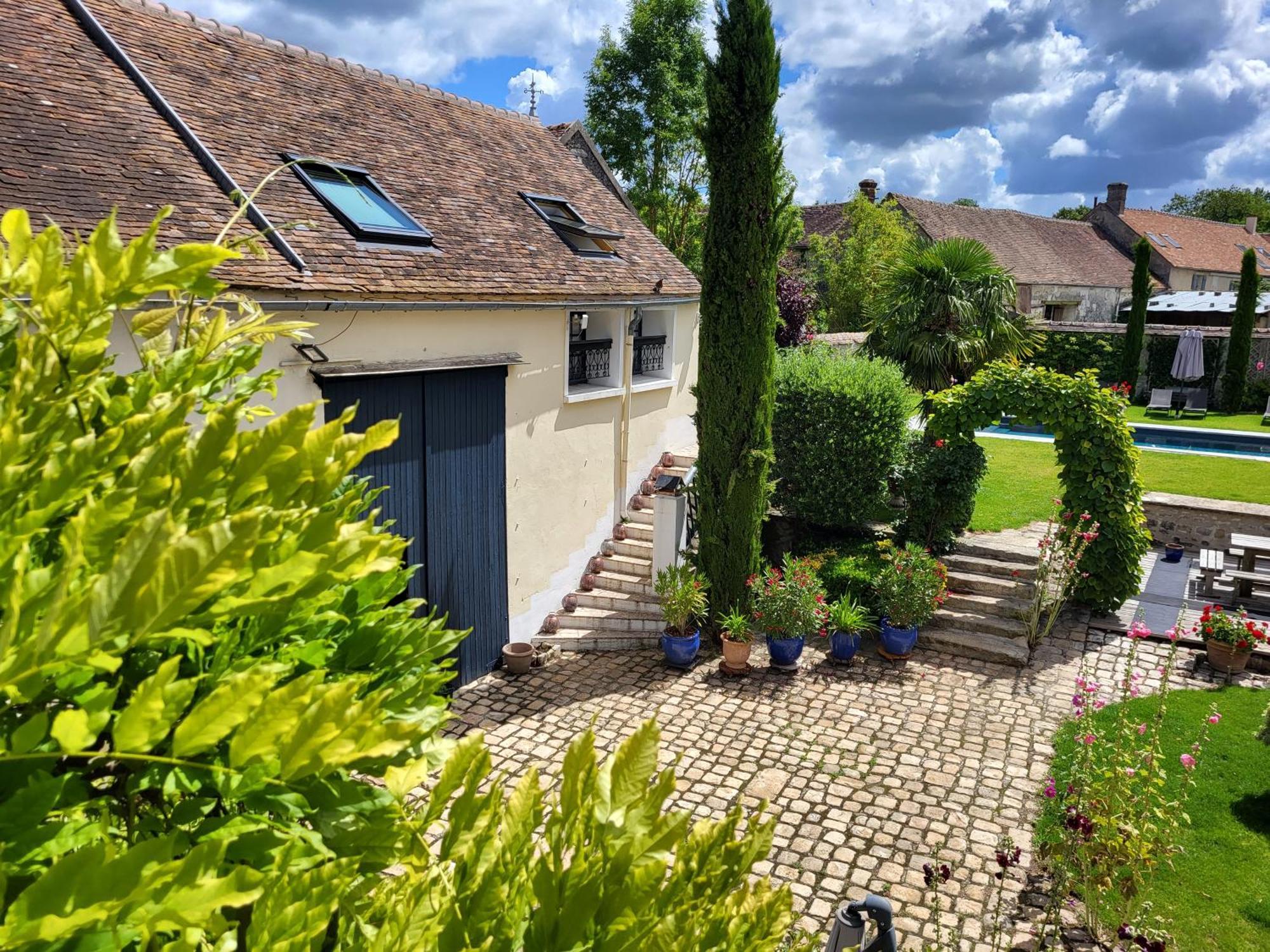 Bed and Breakfast Les Glycines Ury Exteriér fotografie